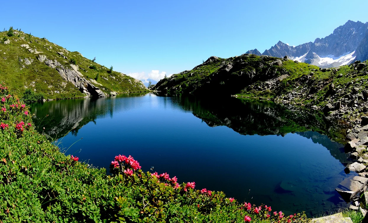 Lake Denza and Presanella hanging glacier | © Ph Mochen Tiziano, APT Valli di Sole, Peio e Rabbi