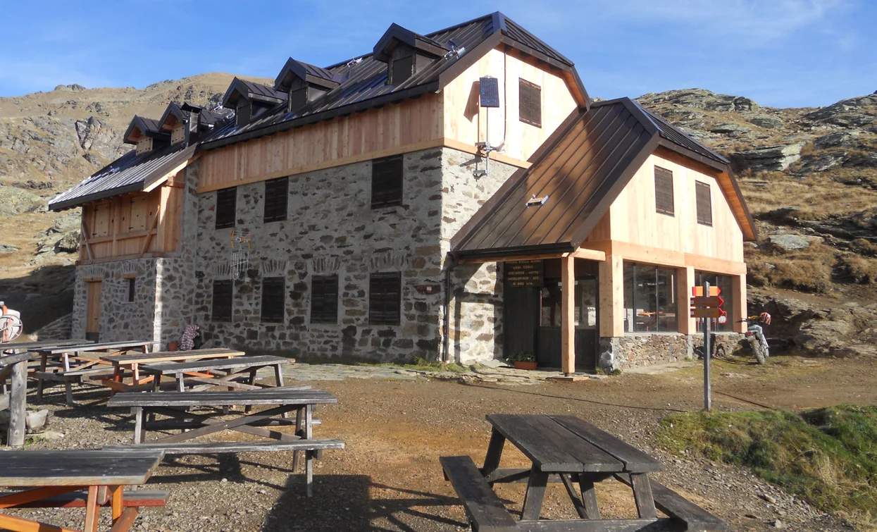 Haselgruber Hut «at Lake Corvo» | © Ph Rifugio Stella Alpina al Lago Corvo, APT Valli di Sole, Peio e Rabbi