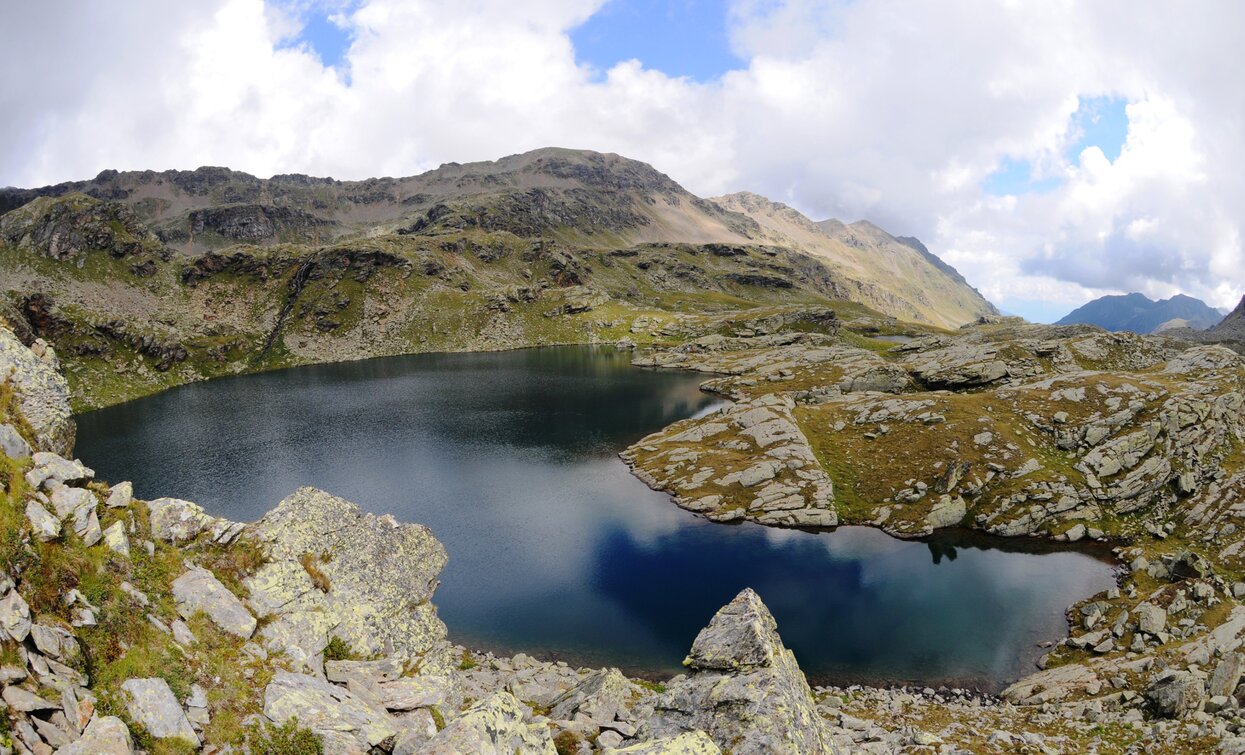 Haselgruber Refuge «at Lake Corvo» | © Ph Mochen Tiziano, APT Valli di Sole, Peio e Rabbi