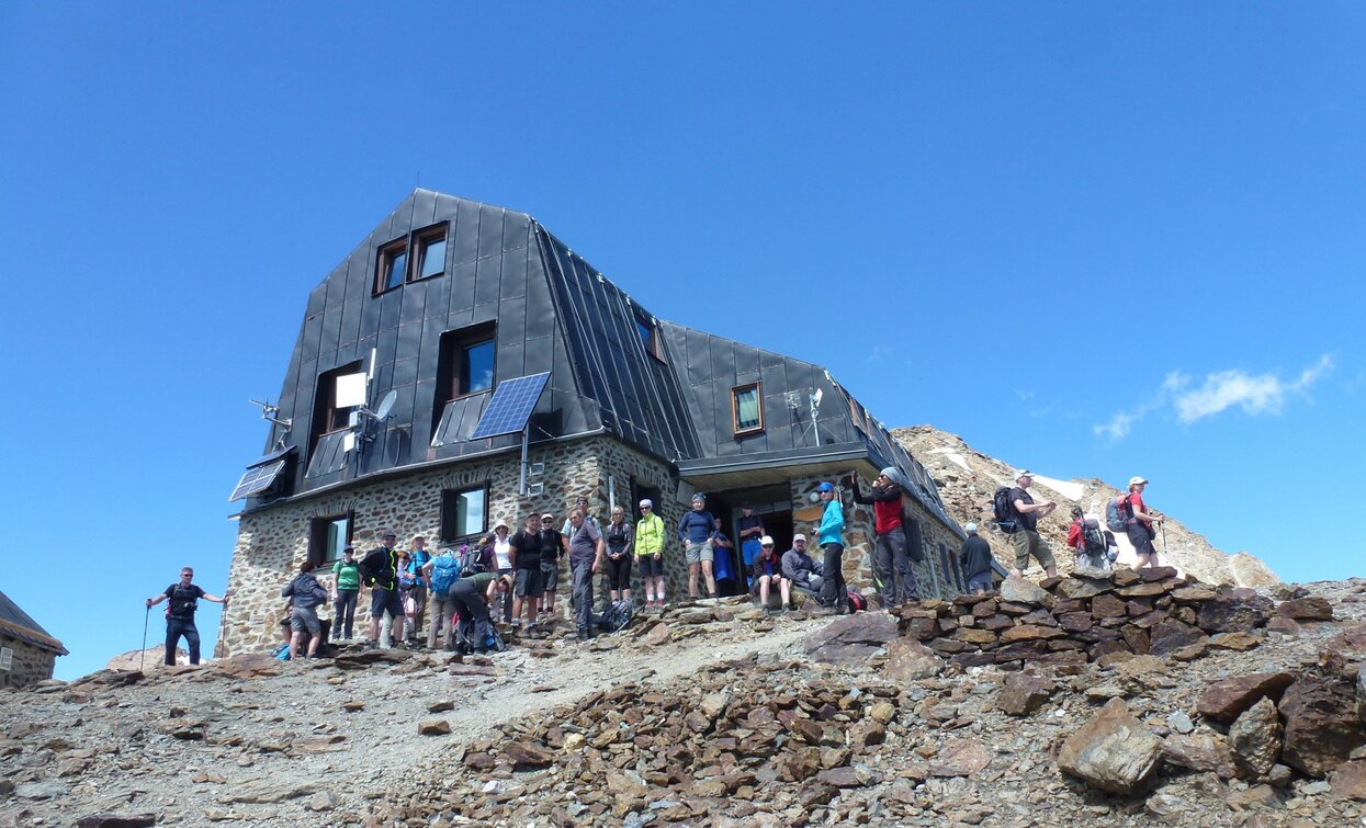 Rifugio Vioz «Mantova» | © Ph Guide Alpine Val di Sole, APT Valli di Sole, Peio e Rabbi