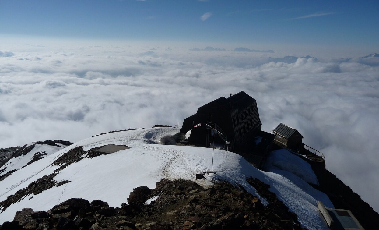 Monte Vioz and Punta Linke | © Ph Rifugio Vioz Mantova, APT Valli di Sole, Peio e Rabbi
