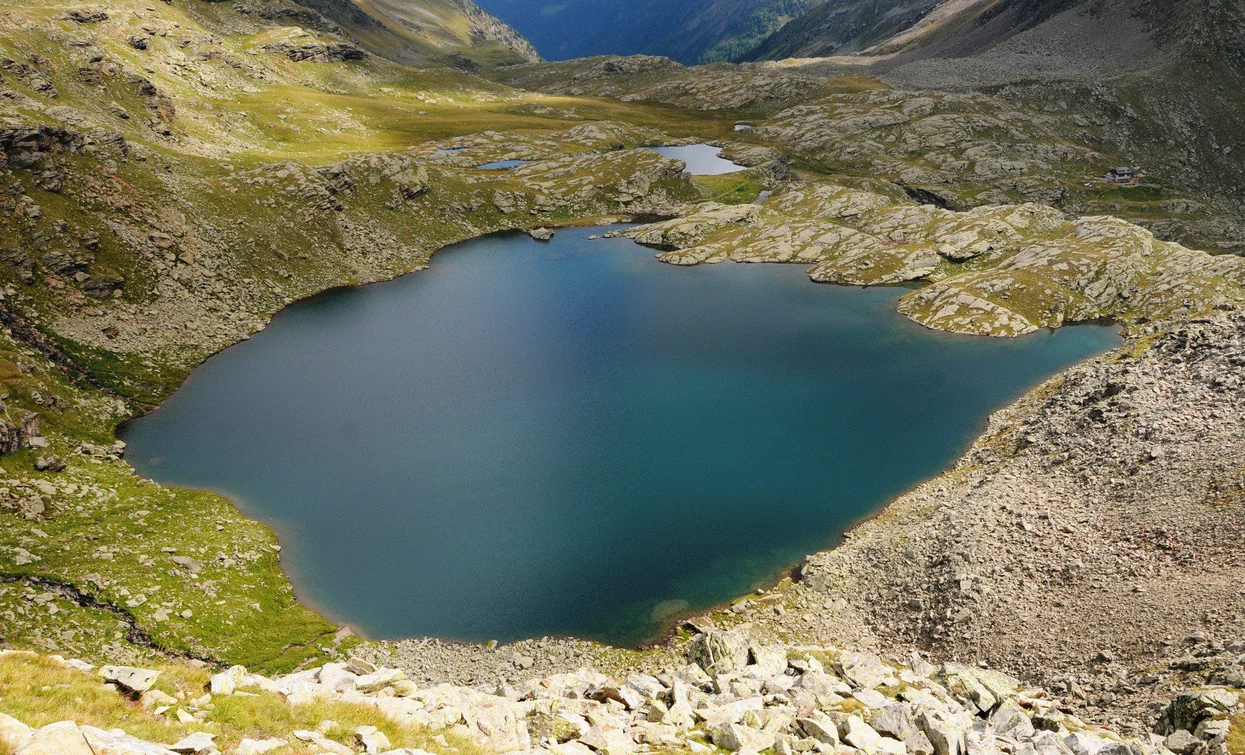 Corvo Lakes | © Ph Mochen Tiziano, APT Valli di Sole, Peio e Rabbi