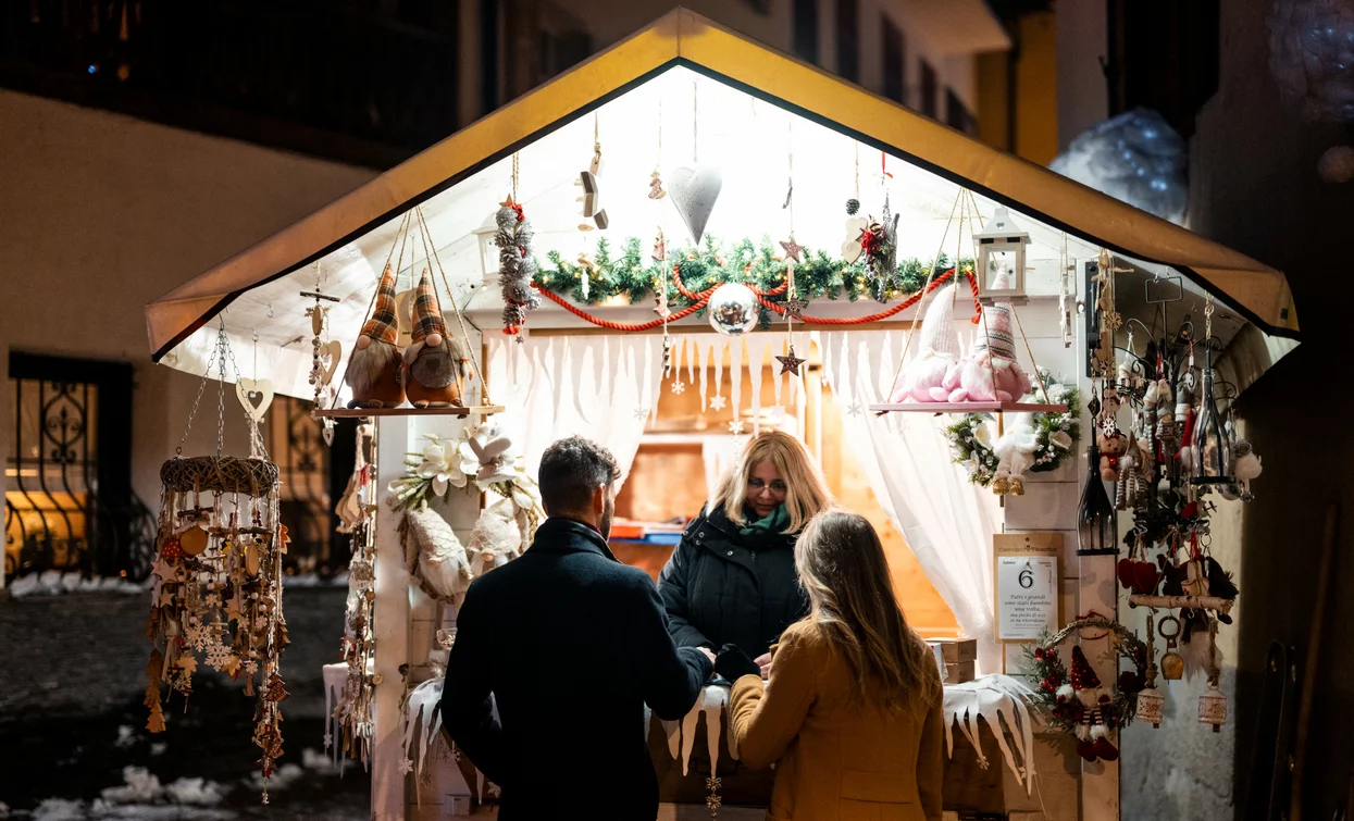 Mercatini - presepi Ossana  | © Archivio APT Val di Sole - Ph Giacomo Podetti 