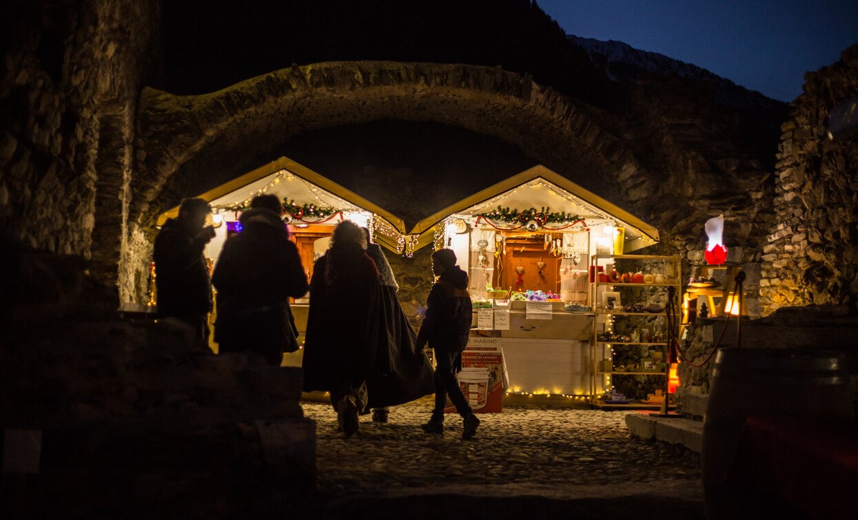 Ossana, Il Borgo dei Presepi - Mercatino di Natale | © Archivio APT Val di Sole - Ph Alfredo Croce