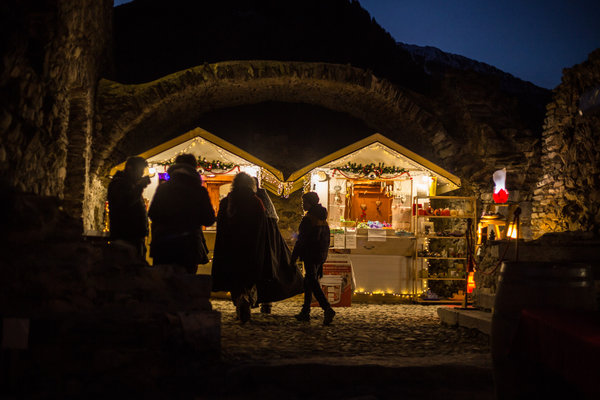 Ossana, Il Borgo dei Presepi - Mercatino di Natale | © Archivio APT Val di Sole - Ph Alfredo Croce