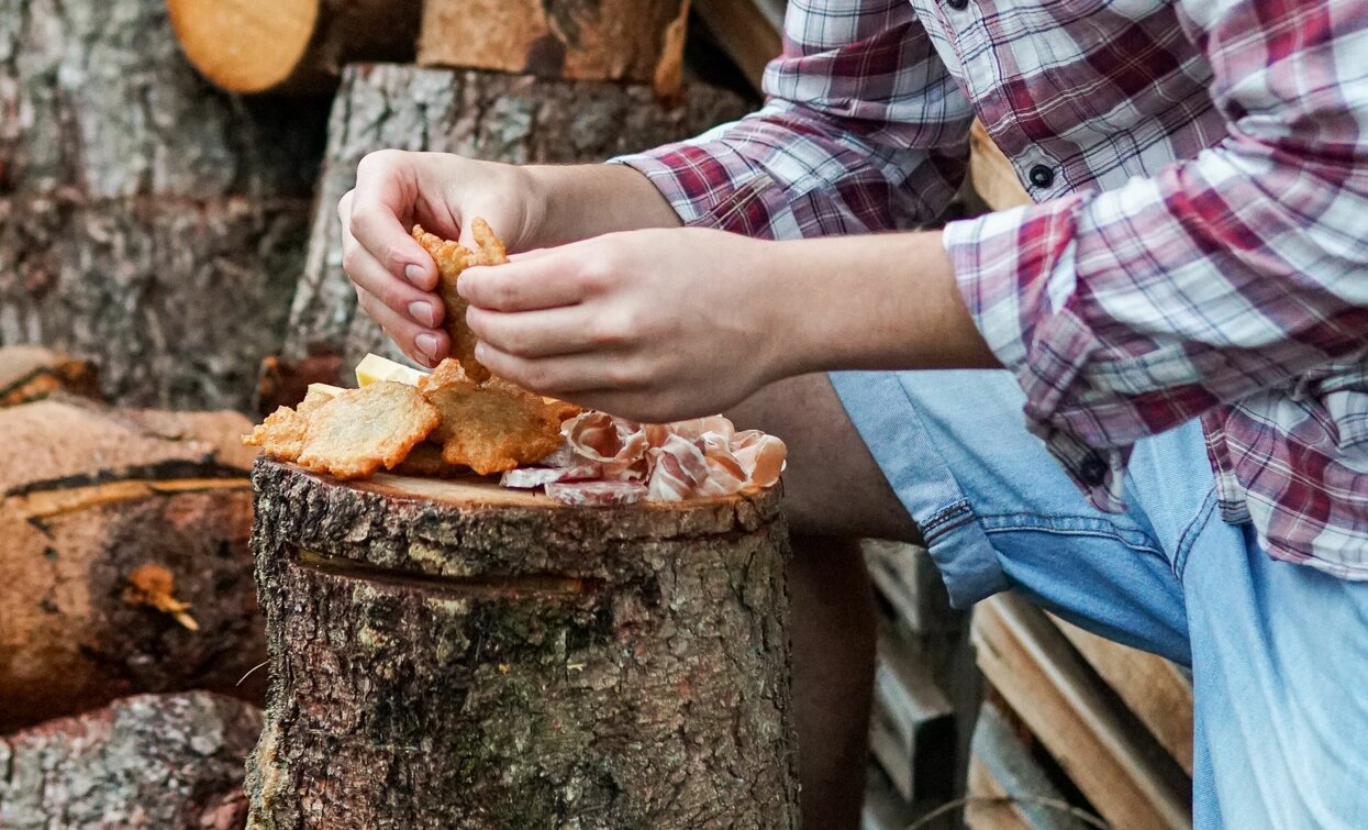 Tortei di patate | © Archivio APT Val di Sole - Ph Davide Zambelli