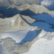 Lobbia Alta con Rifugio Le Lobbie nelle Dolomiti di Brenta | © Archivio Parco Naturale Adamello Brenta