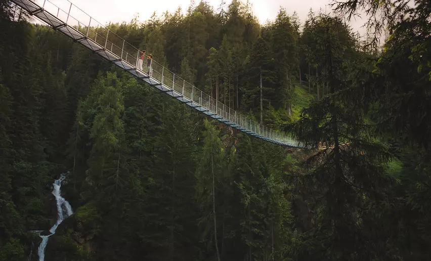 Archivio APT Val di Sole - Ph Joe Barba | © Ponte sospeso Val di Rabbi