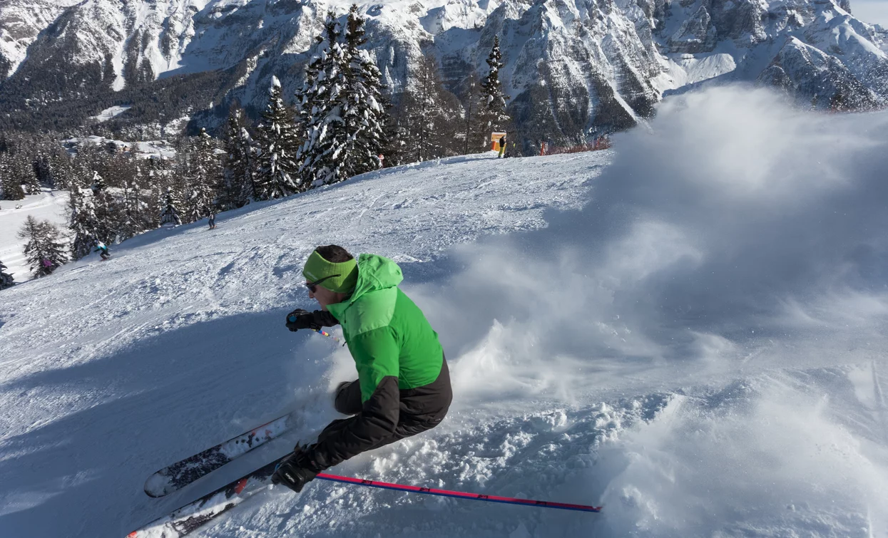 Sci nella skiarea Campiglio Dolomiti di Brenta Val di Sole Val Rendena | © Archivio APT Val di Sole - Ph Marco Corriero