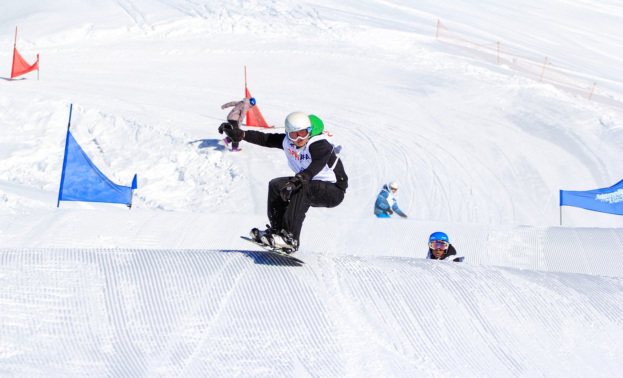 Pista da skicross nello snowpark Tonale a Pontedilegno Tonale | © Archivio Consorzio Pontedilegno Tonale - Ph Gabriele Debetto