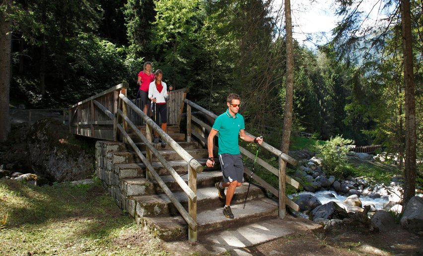 Nordic walking in Val di Sole | © Archivio APT Val di Sole - Ph Brianimage