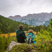 Trekking con vista sulle Dolomiti di Brenta | © Archivio APT Val di Sole - Ph Tommaso Prugnola
