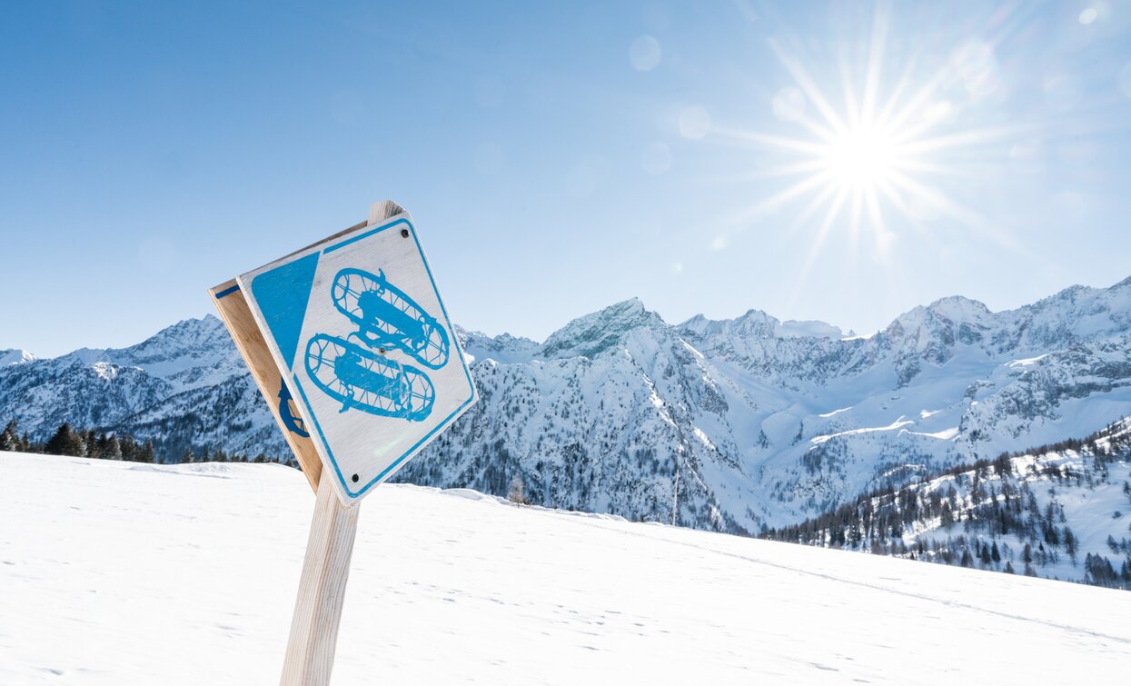 Cartello itinerari battuti racchette da neve | © Archivio APT Val di Sole - Ph Giacomo Podetti