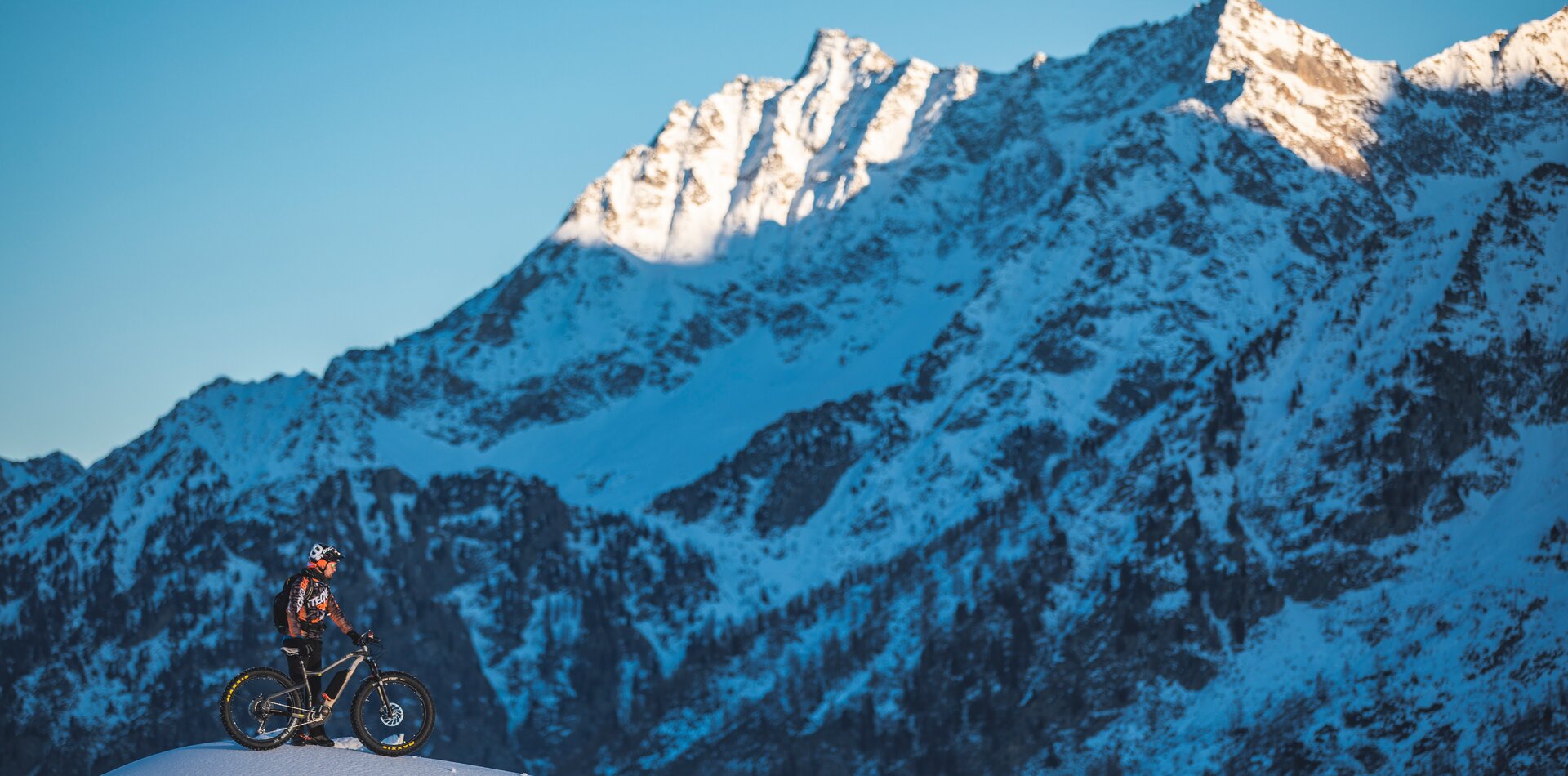 Goditi i panorami innevati in sella ad una e-fat bike | © Archivio APT Val di Sole - Ph Federico Modica