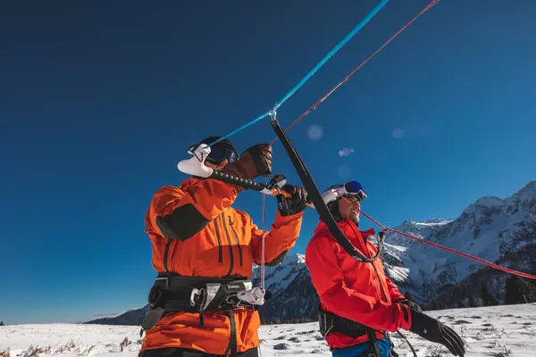 Lezione di snowkiting a Passo Tonale | © Archivio APT Val di Sole - Ph Federico Modica